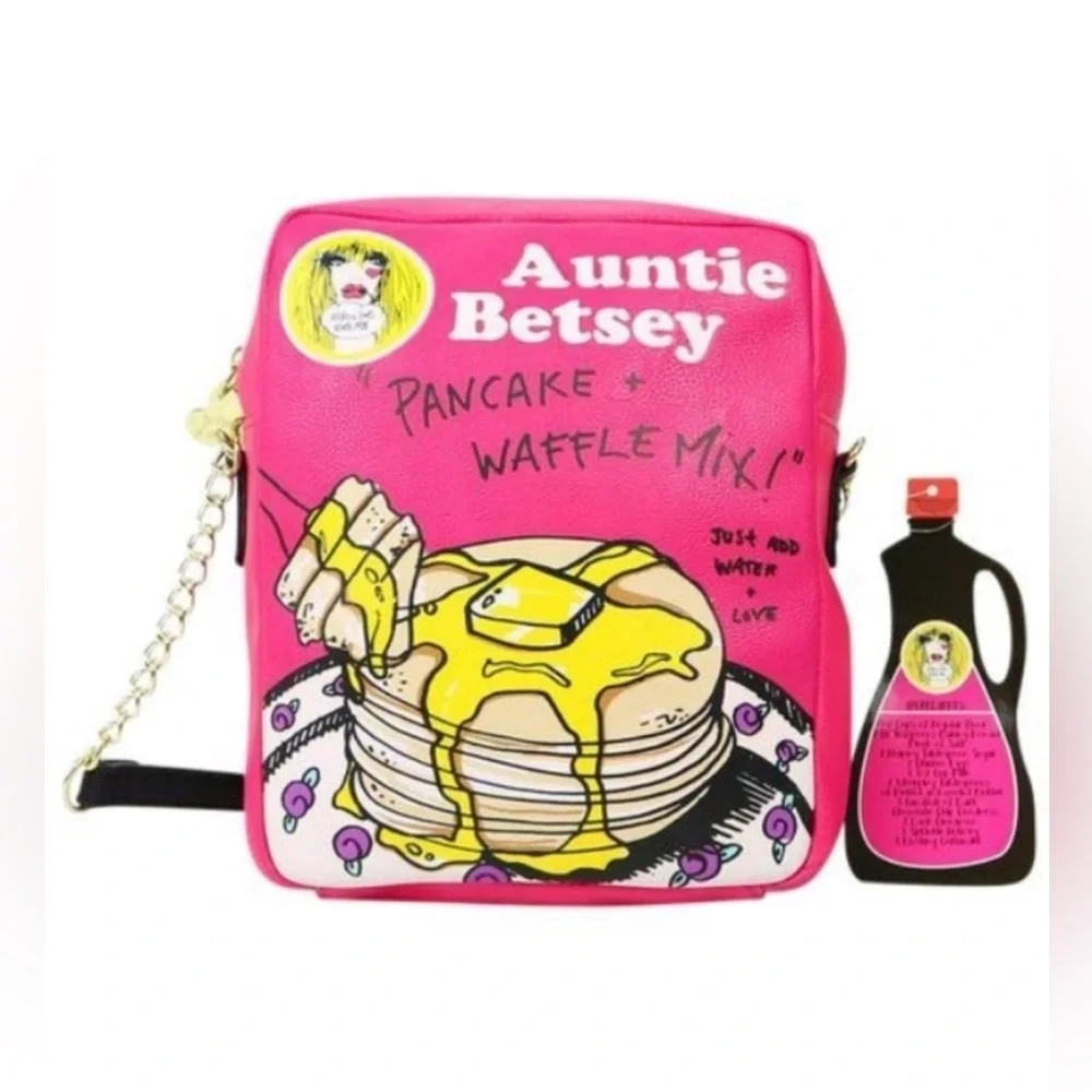 NWOT🥞 BETSEY JOHNSON Auntie Betsey Pancake & Waffle Mix Crossbody
